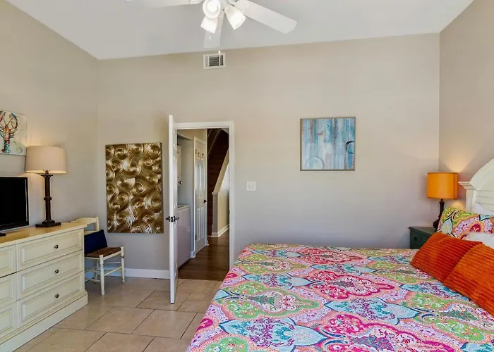 Beachfront Duplex Heated Pool Sleeps 27 *