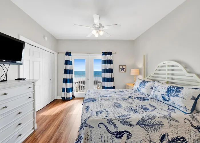 Beachfront Duplex Heated Pool Sleeps 27 Holiday home