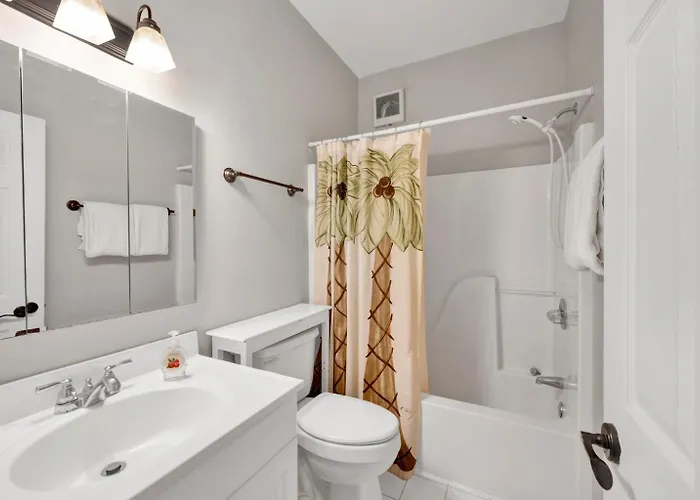 Beachfront Duplex Heated Pool Sleeps 27 * Gulf Shores