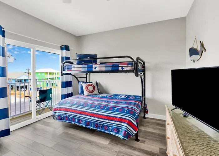 Beachfront Duplex Heated Pool Sleeps 27 * Gulf Shores